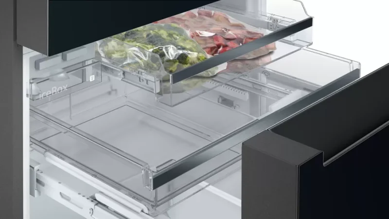 KF96RSBEA iQ700 French Door Bottom Mount Refrigerator, Glass door 183 x 90.5 cm Siyah
